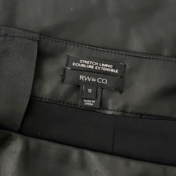 RW&Co short faux leather skirt - Picture 8 of 8